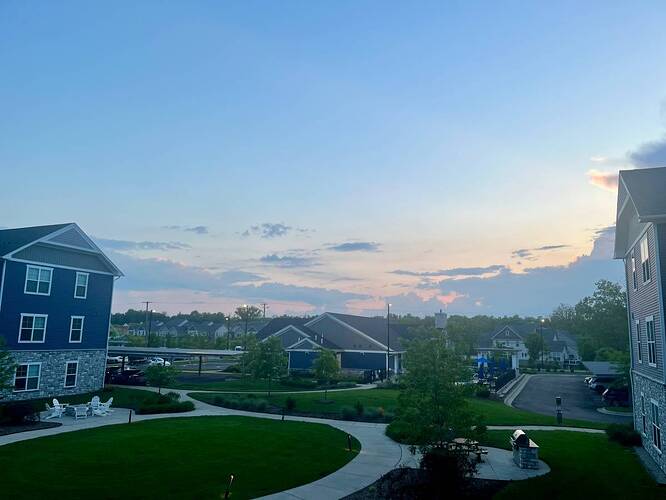 00j0j_uqRAqxPSQ_0CI0t2_1200x900