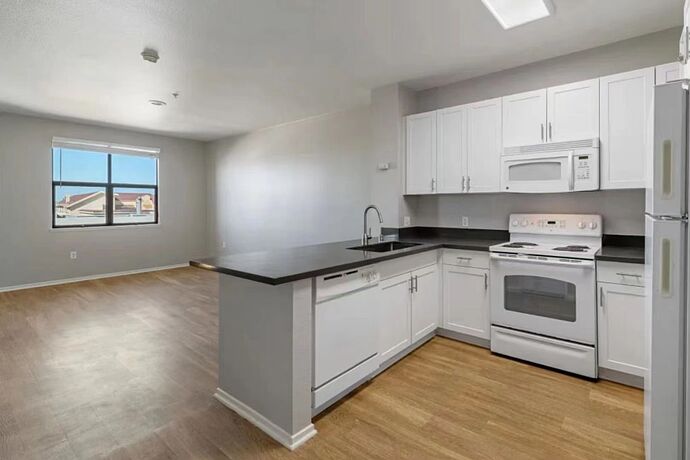 b0590a8057b7c695713b5f5808d2d9b